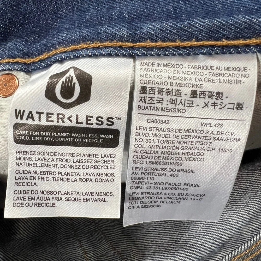 LEVI'S 501 Original Fit Jeans Mens 42x32 Dark Indigo Blue Button Fly Classic